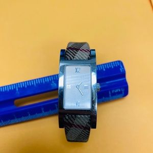 Burberry Sand Heritage Women's Bu1015 Watch